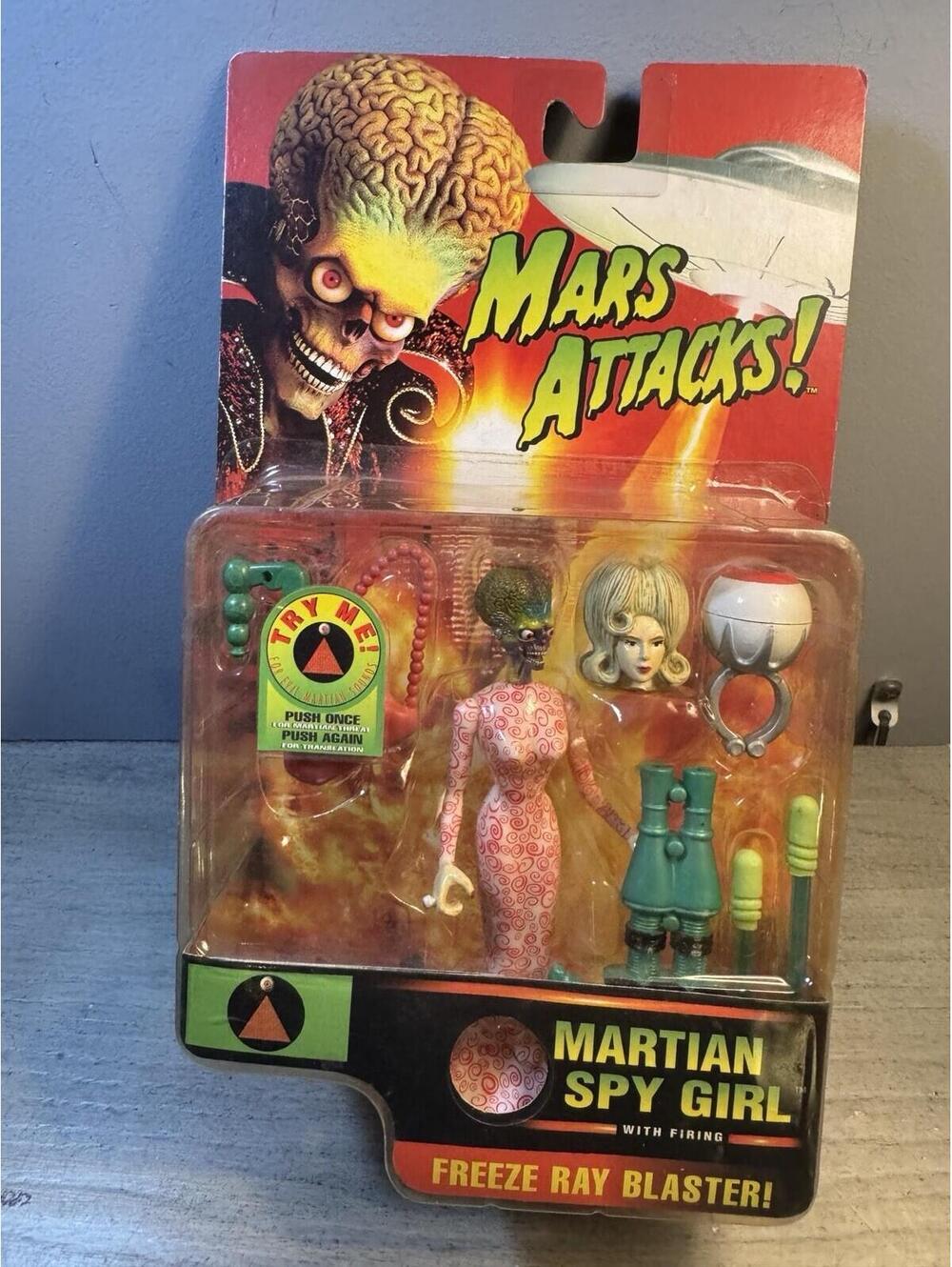 1996 Mars Attacks Martian Spy Girl Freeze Ray Blaster Trendmasters Figure MOC